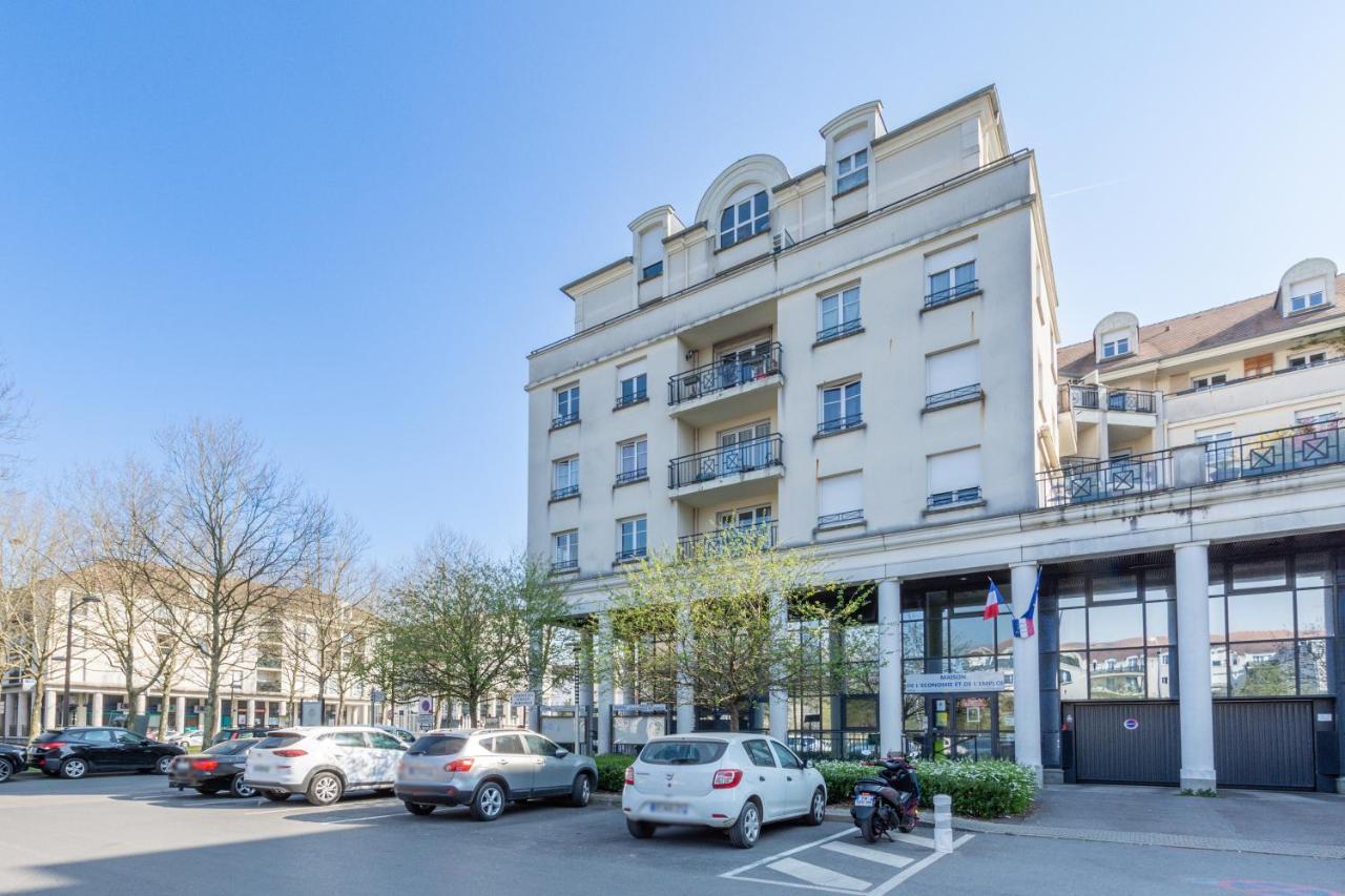Family Travel Paris Apartamento Bussy-Saint-Georges Exterior foto