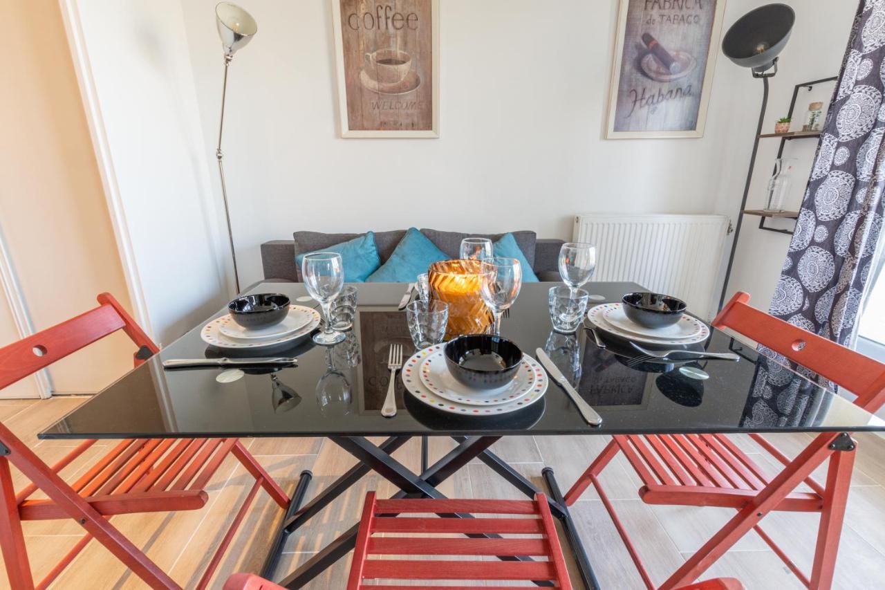 Family Travel Paris Apartamento Bussy-Saint-Georges Exterior foto